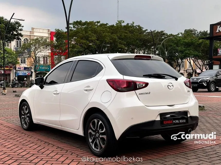 2015 Mazda 2 R Hatchback