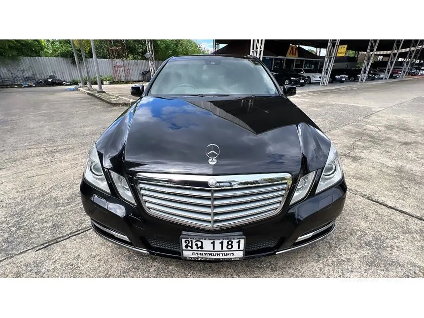 2012 Mercedes-Benz E200 Elegance CGI BlueEFFICIENCY Sedan