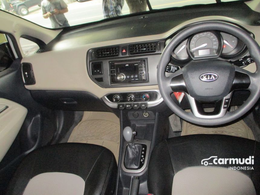 Jual Mobil Kia Rio 12 1 5 Di Jawa Tengah Automatic Sedan Abu Abu Rp 104 000 000 Carmudi Co Id