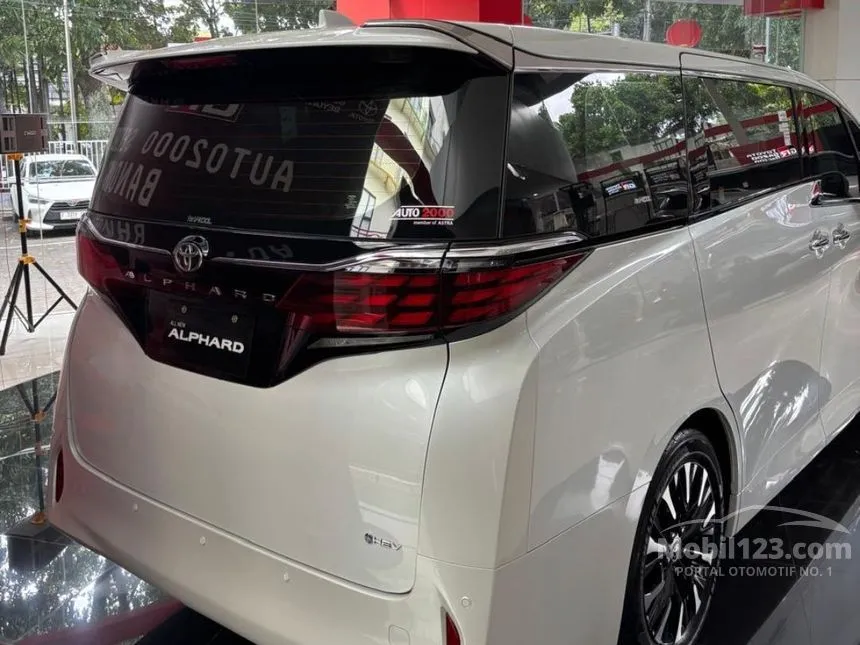 2025 Toyota Alphard HEV (Premium Color) MPV