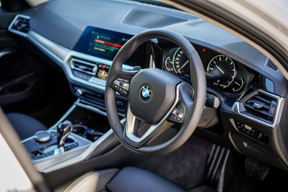 Bmw Malaysia Introduces The New Bmw 320i Sport Rm 243 800 00 Auto News Carlist My