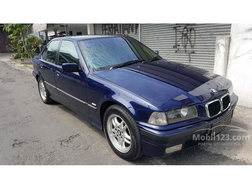 Jual Mobil BMW 323i 1998 E36 2.5 Manual 2.5 di Jawa Timur 