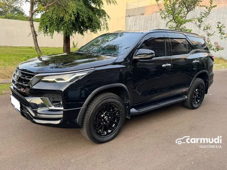 2022 Toyota Fortuner GR Sport 4X2 SUV