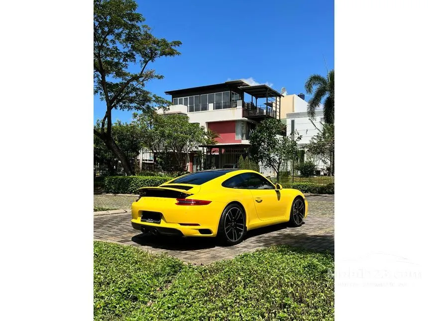 2018 Porsche 911 Carrera Coupe
