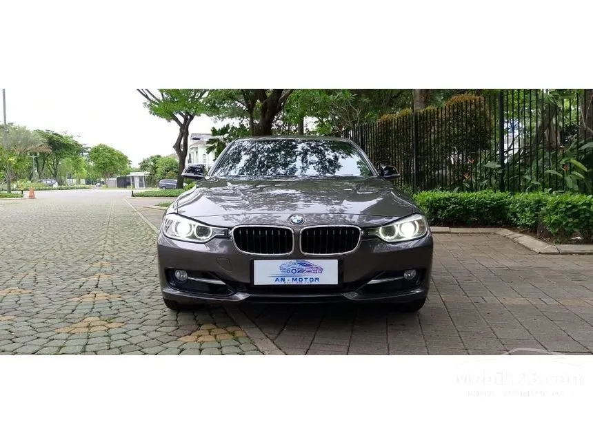 Jual Mobil BMW 320i 2015 Sport 2.0 di DKI Jakarta Automatic Sedan Abu