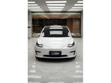 2021 Tesla Model 3 0.0 Standard Range Plus Sedan Pearl White Multi Coat on Black