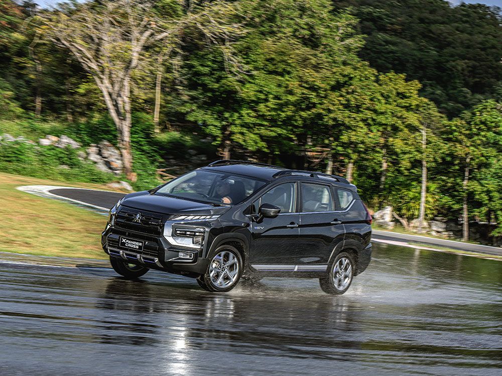 Mitsubishi Tegaskan bakal Jual dan Produksi Mobil Hybrid di Indonesia