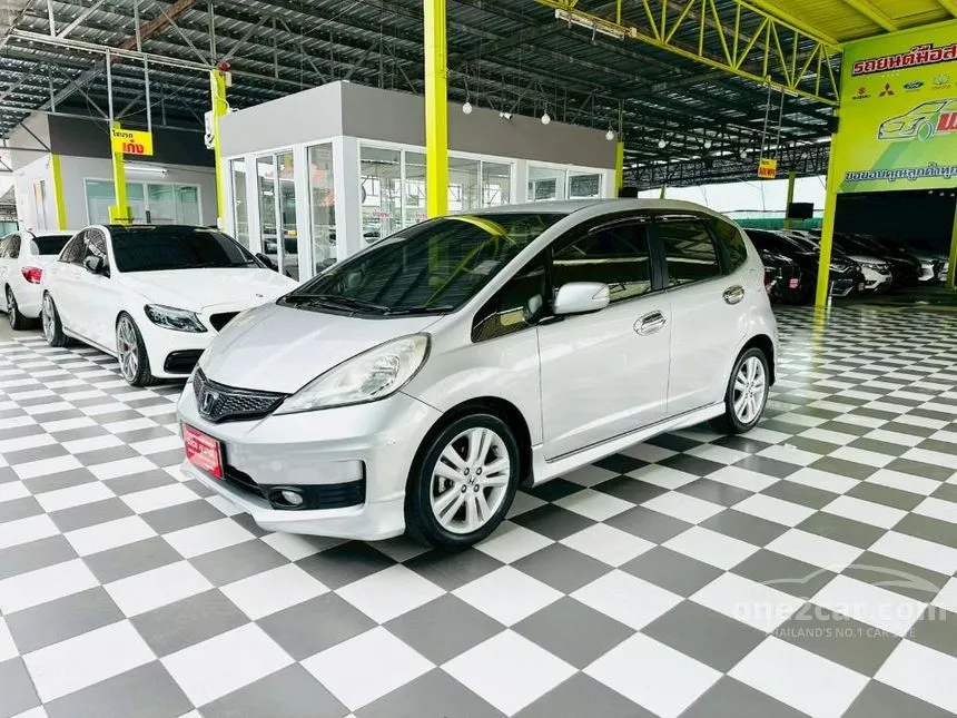 2012 Honda JAZZ SV Hatchback