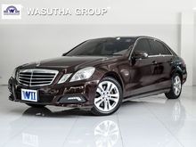 2010 Mercedes-Benz E250 CGI BlueEFFICIENCY 1.8 W212 (ปี 10-16) Avantgarde Sedan AT