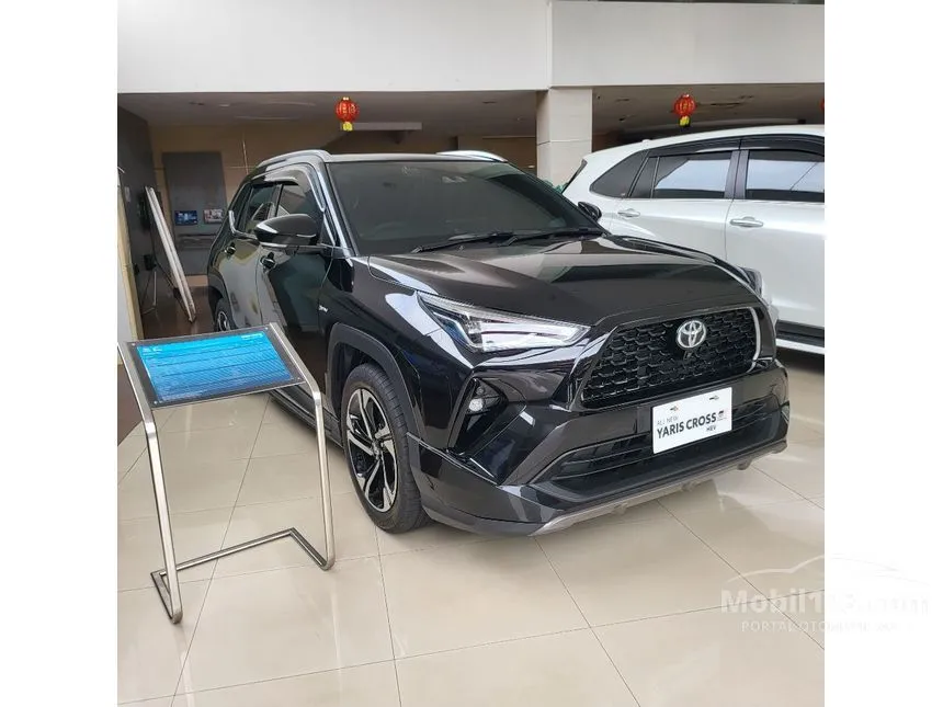 2026 Toyota Yaris Cross S HV SUV