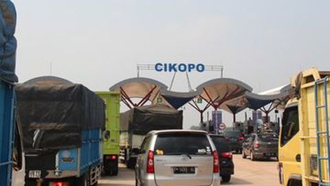 Ekspedisi Tol Cipali: Kartu Tol Kurang, Antrian Mengular