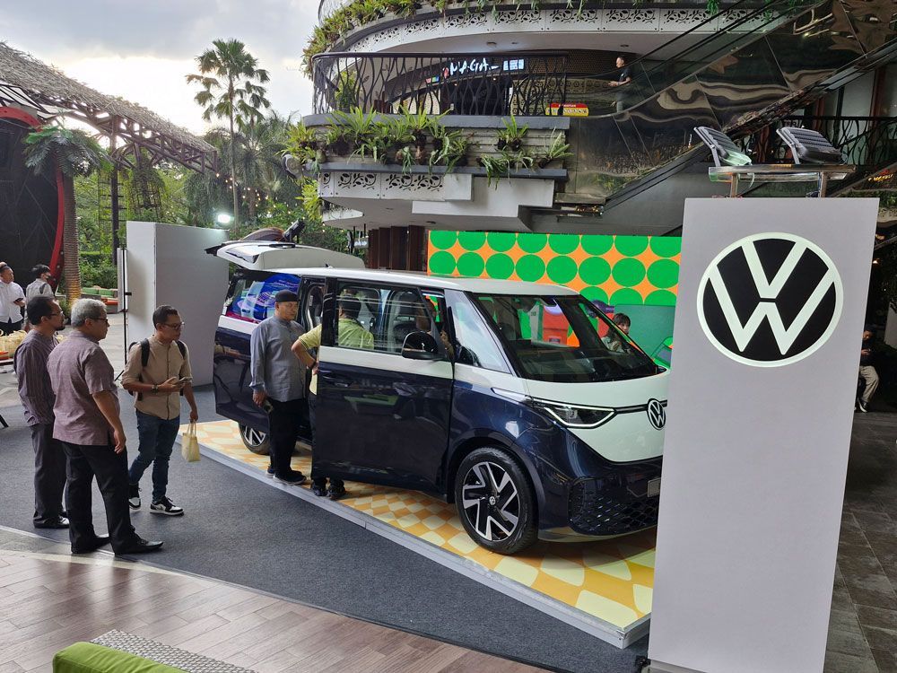 VW ID. Buzz Dipesan 300 Unit, Konsumen Varian Long Wheelbase Terima Unit Mei 2025