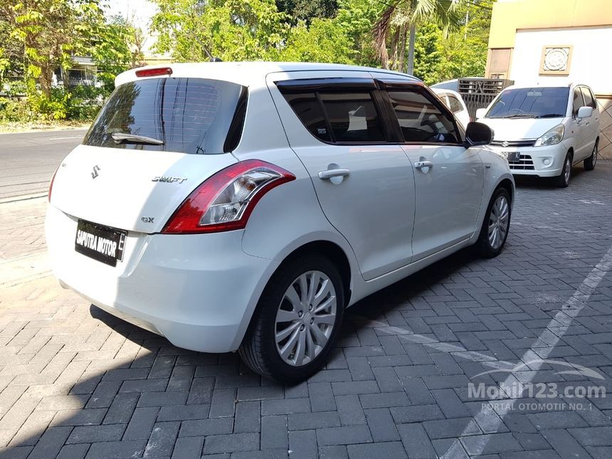 Jual Mobil  Suzuki Swift 2014 GX 1 4 di Jawa Timur Manual 