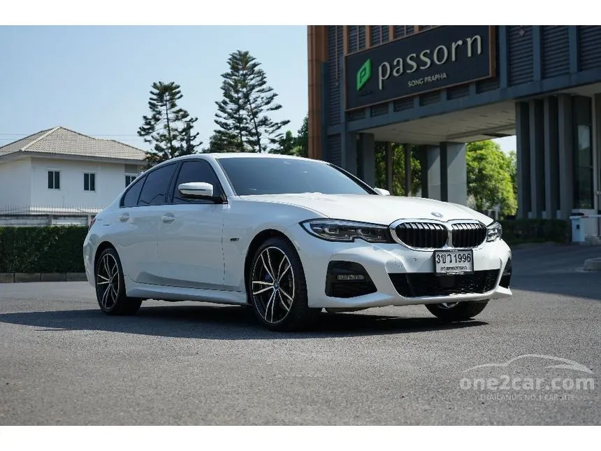 2023 BMW 330e M Sport Sedan