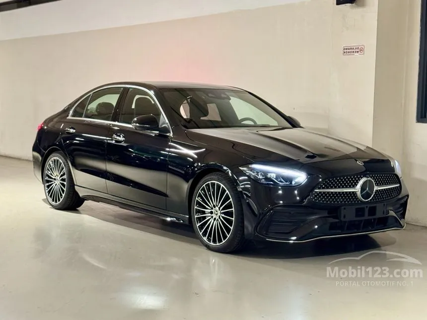2025 Mercedes-Benz C300 AMG Line Sedan
