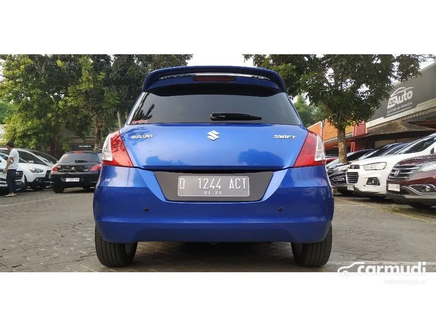 2013 Suzuki Swift GL Hatchback