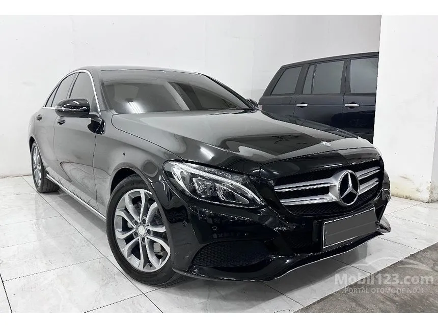 2016 Mercedes-Benz C200 Avantgarde Sedan
