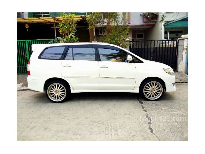 Jual Mobil  Toyota  Kijang  Innova  2012 V Luxury 2 0 di DKI 