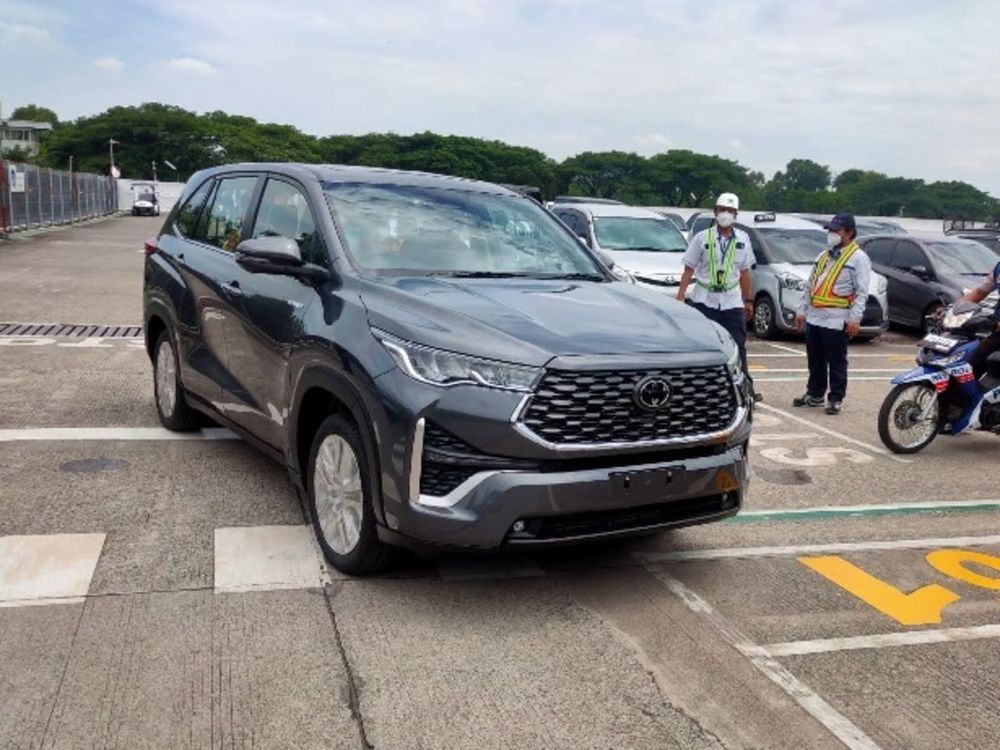 Contoh Perhitungan Kredit Toyota Kijang Innova Zenix, Ada Cicilan Rp6 Juta-an per Bulan