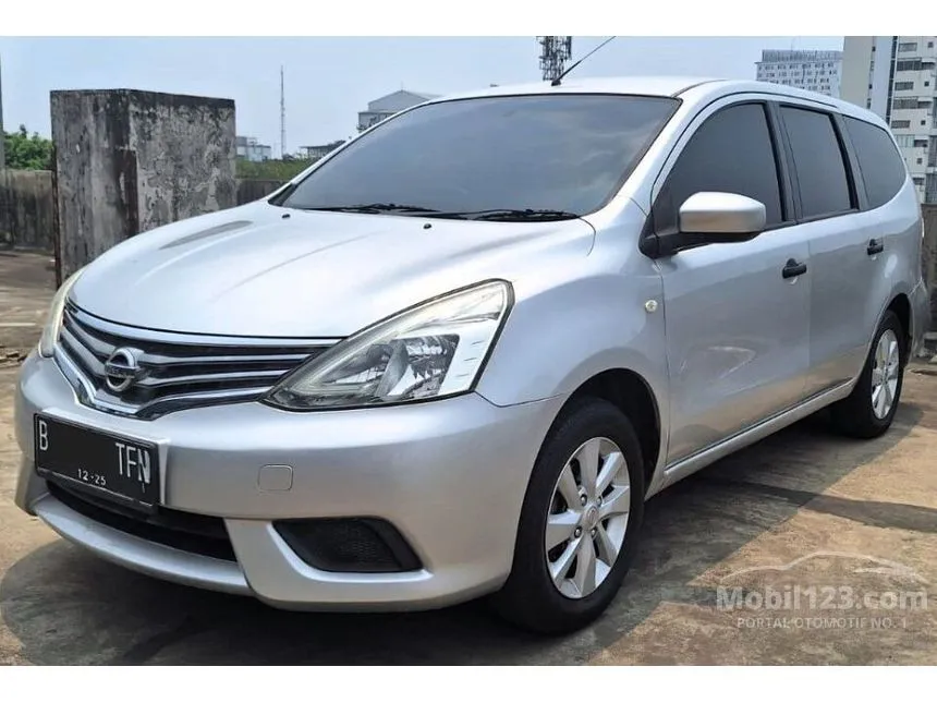 Jual Mobil Nissan Grand Livina 2015 SV 1.5 di DKI Jakarta Manual MPV Silver Rp 96.000.000