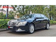 2013 Toyota Camry 2.5 V Sedan Toyota New Camry 2.5 V 2013 Black On Beige Full Original KM 65.000 Record Rutin Mobil Simpanan
