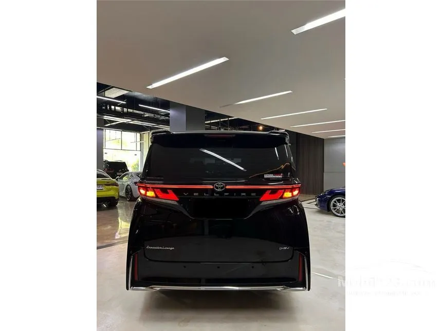 2024 Toyota Vellfire HEV VIP (Premium Color) MPV