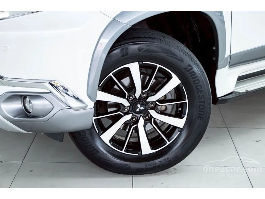 2015 Mitsubishi PAJERO SPORT GT SUV