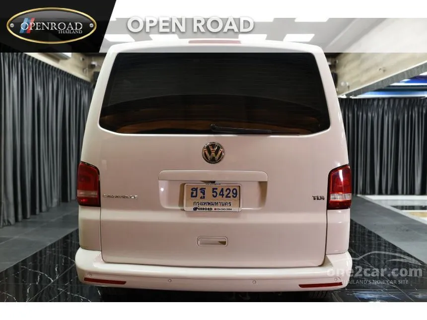 2014 Volkswagen CARAVELLE TDi Van
