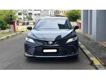 2022 Toyota Camry 2.5 Hybrid Sedan hitam tss audio jbl km 42 ribuan