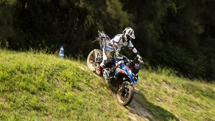 หัดขี่ Off-Road Traning กับ ตระกูล GS