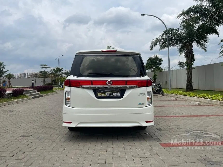 2013 Nissan Elgrand Highway Star MPV