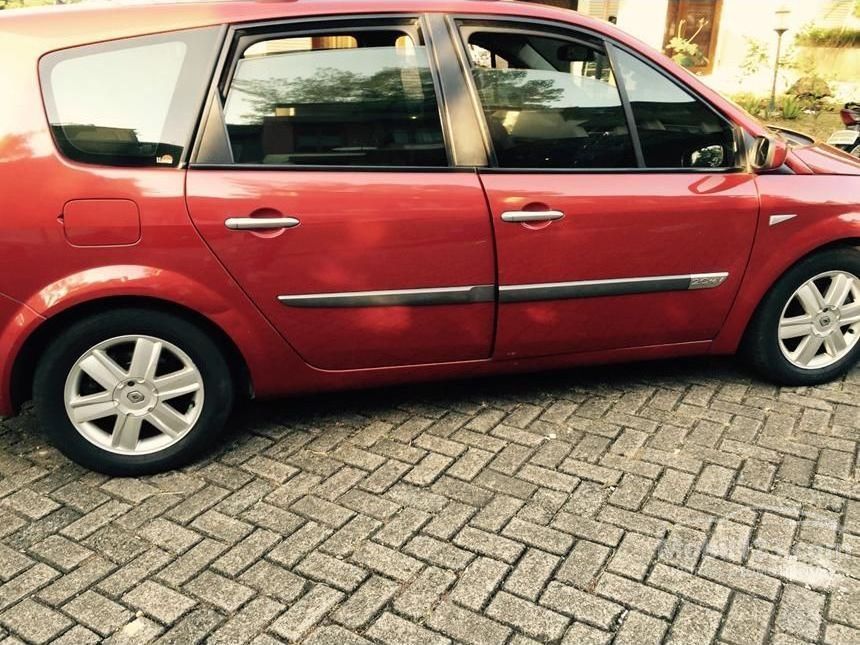 jual mobil renault grand scenic 2006 7 seat at 2 0 di jawa barat automatic mpv minivans merah rp 95 000 000 2749558 mobil123 com