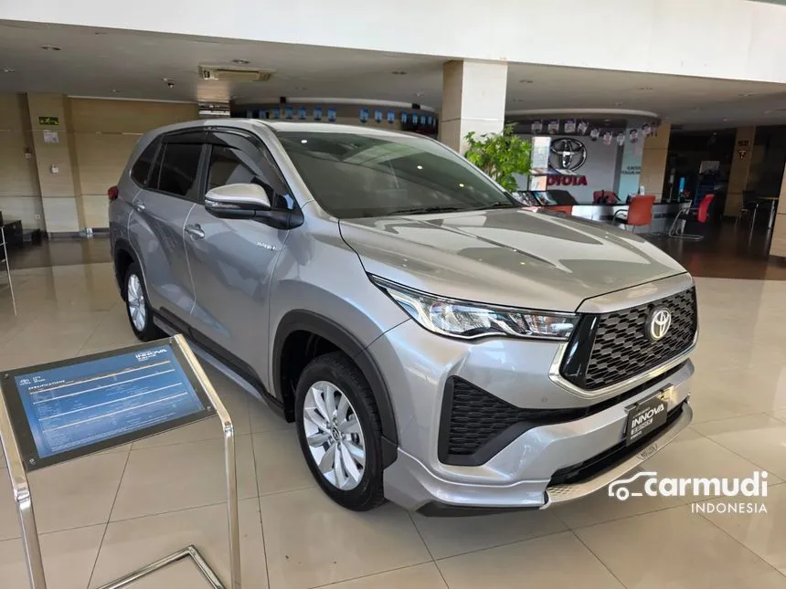 2025 Toyota Kijang Innova Zenix V HV (Non Premium Color) MPV