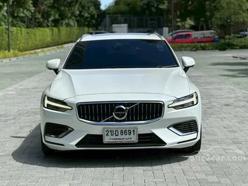 2021 Volvo V60 Recharge T8 Inscription Wagon