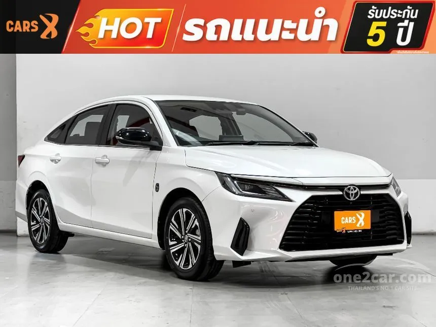 2022 Toyota Yaris Ativ Premium Luxury Sedan