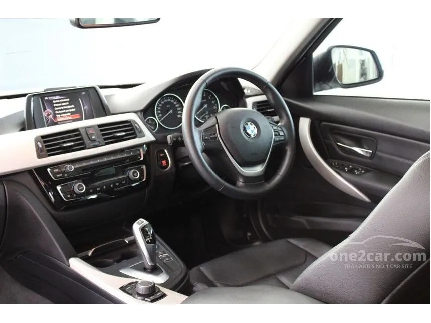 2017 BMW 318i Sedan