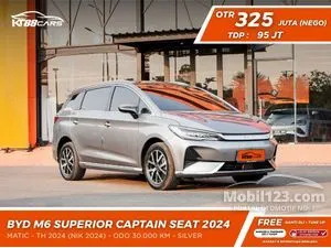 2024 BYD M6 Superior Captain 6 Seater MPV