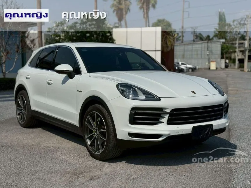 2018 Porsche CAYENNE E-Hybrid SUV