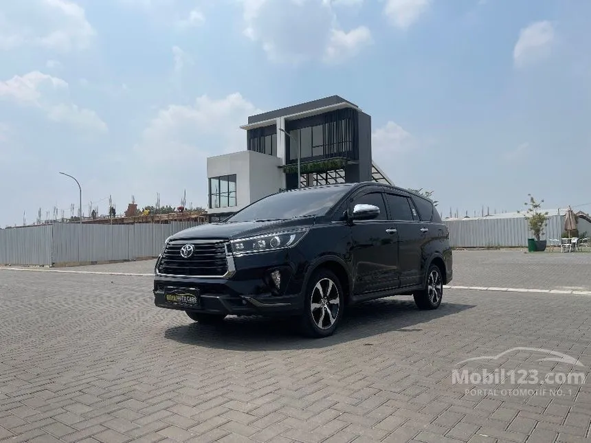 Jual Mobil Toyota Innova Venturer 2021 2.4 di Banten Automatic Wagon Hitam Rp 400.000.000