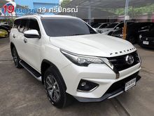 2017 Toyota Fortuner 2.4 (ปี 15-18) V 4WD SUV