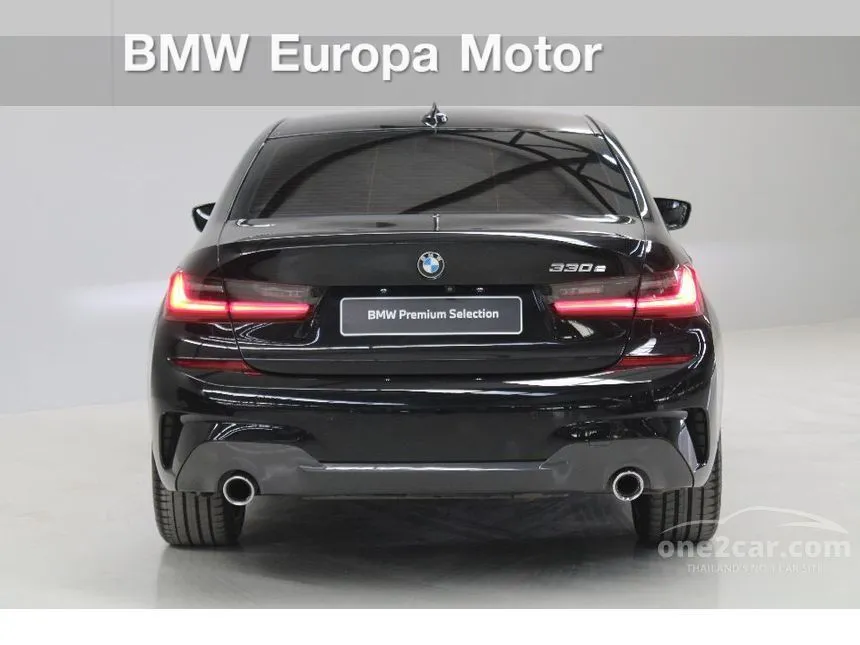 2020 BMW 330e M Sport Sedan