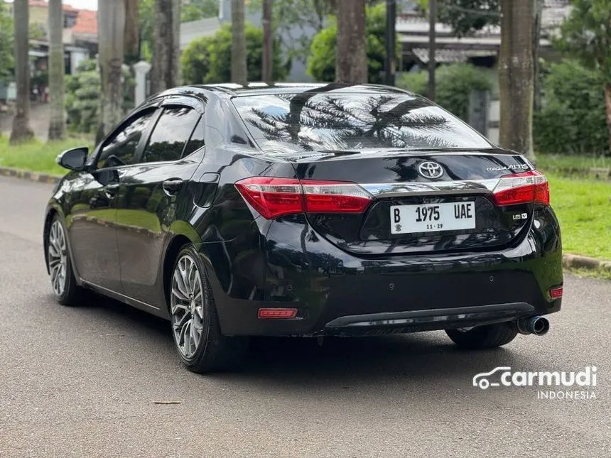 2014 Toyota Corolla Altis V Sedan