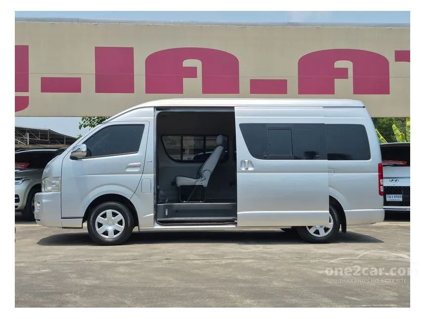 2006 Toyota HIACE D4D Van