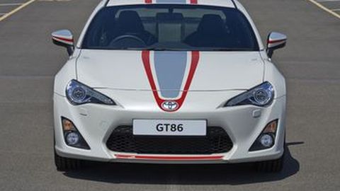 Mau Tampil Beda? Pilih Toyota GT86 Blanco
