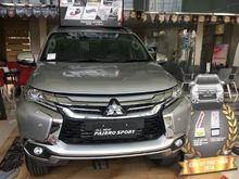 Mitsubishi Pajero Sport 2,4 Dakar 4x4 SUV