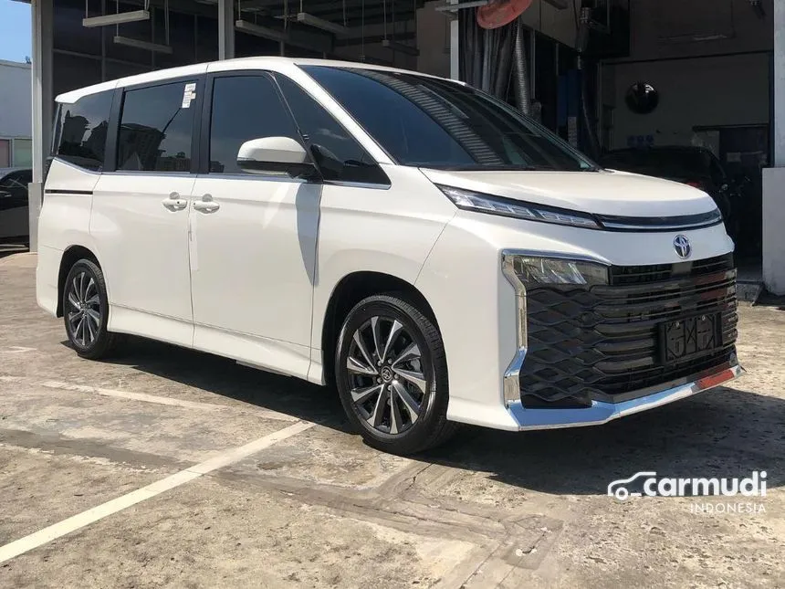 2023 Toyota Voxy Van Wagon