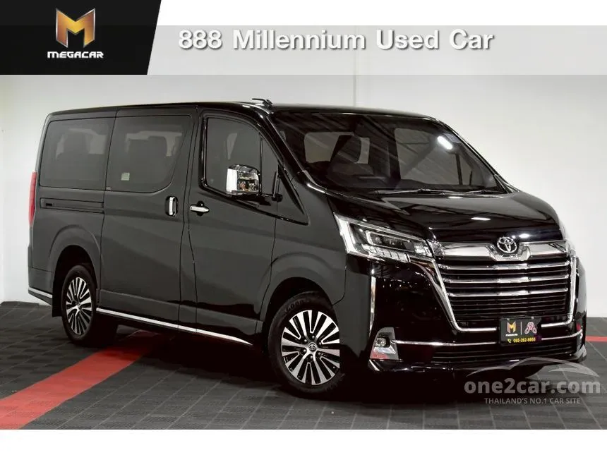 2020 Toyota Majesty Standard Van