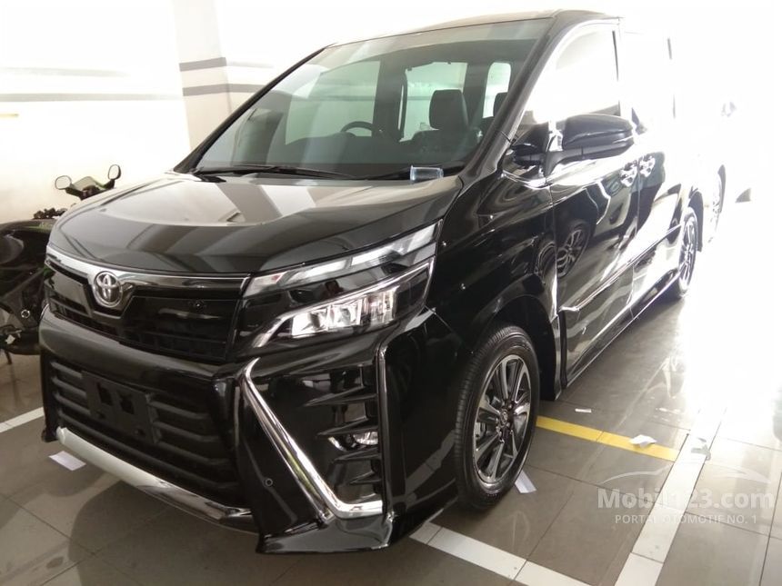 Toyota voxy 2020
