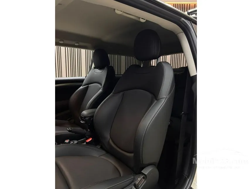 2021 MINI Cooper 3 Door Hatchback