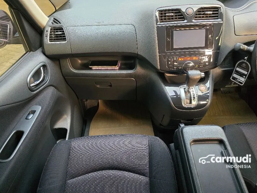 2013 Nissan Serena Highway Star MPV